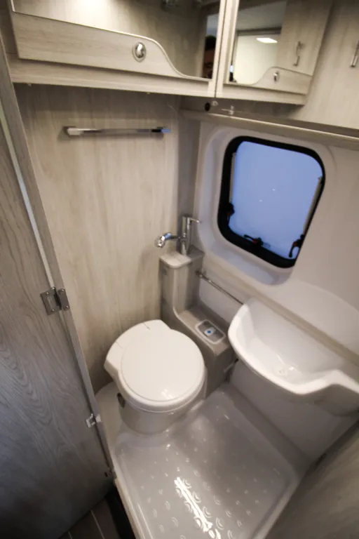 Bild 15: Roller Team Wohnmobil in Untersteinbach / Rauhenebrach mieten