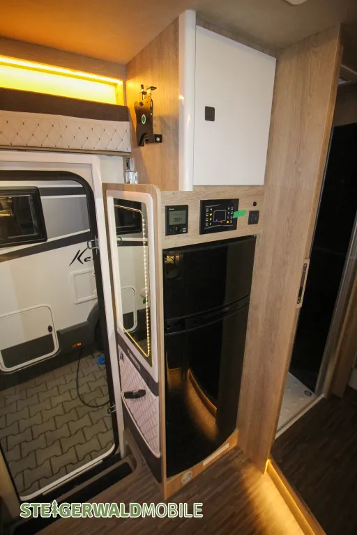 Bild 8: Wohnmobil für 4 Personen in Untersteinbach / Rauhenebrach mieten
