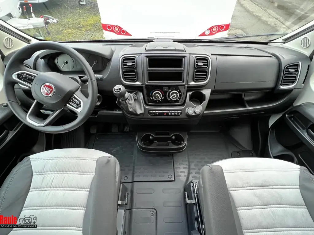 Bild 13: Wohnmobil in Wiesbaden online mieten