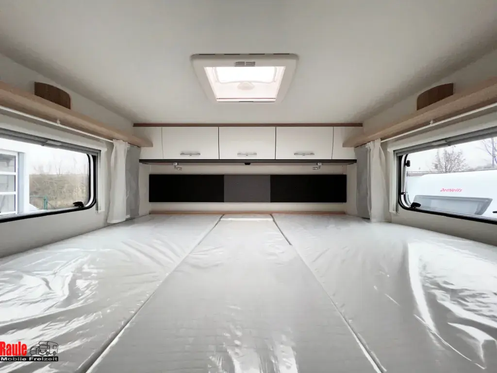 Bild 9: Sunlight T 67