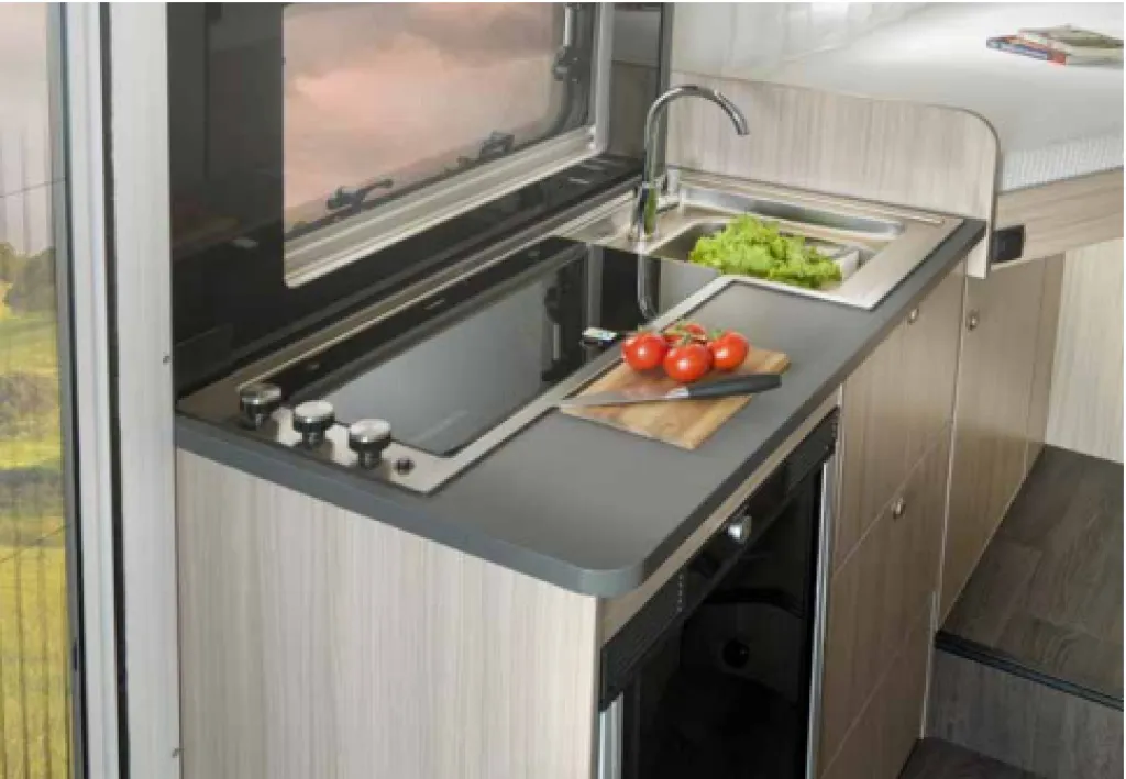 Bild 8: Wohnmobil für 4 Personen in Ostrach mieten