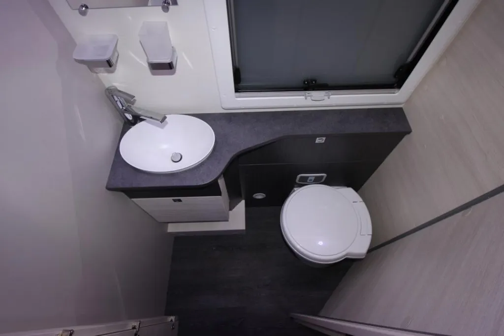 Bild 29: Wohnmobil in Mülheim-Kärlich online mieten