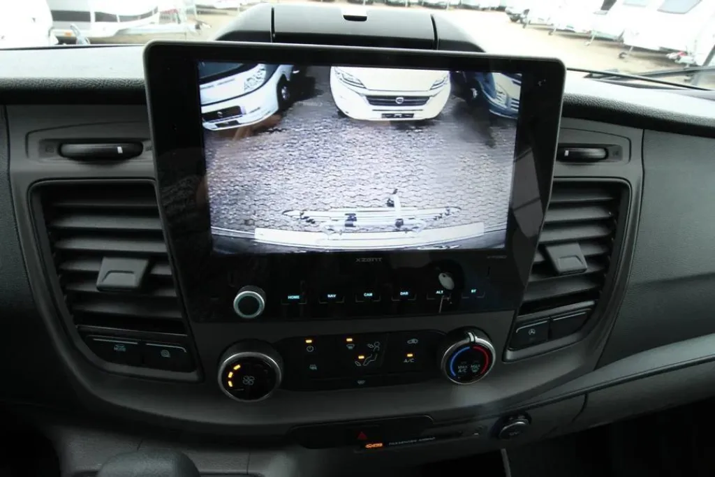 Bild 40: Wohnmobil für  Personen in Mülheim-Kärlich mieten