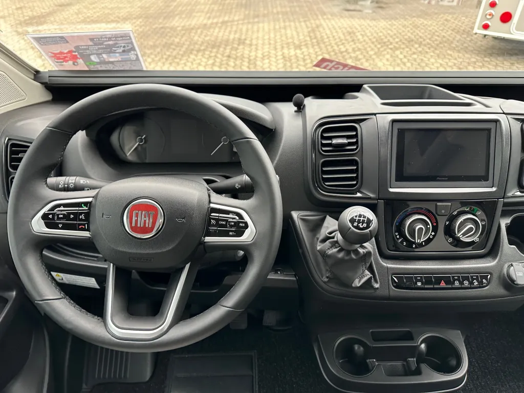 Bild 16: Wohnmobil für  Personen in Mülheim-Kärlich mieten