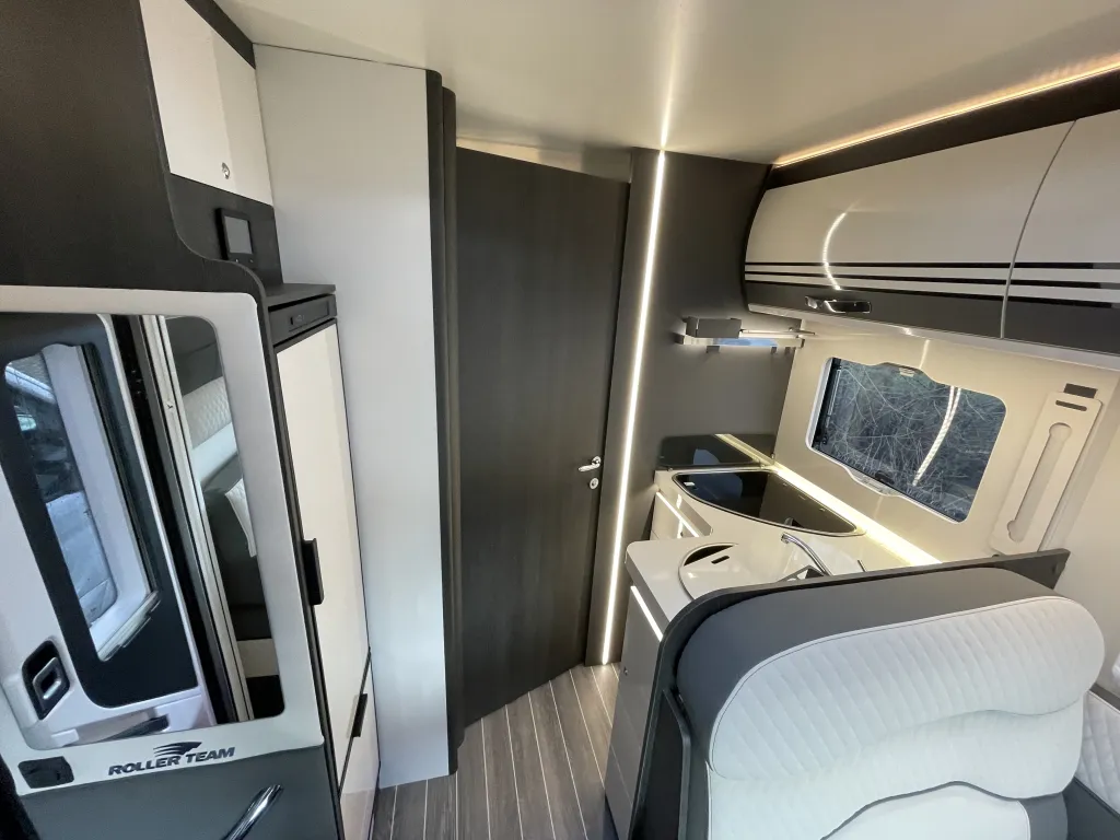 Bild 15: Roller Team Wohnmobil in Untersteinbach / Rauhenebrach mieten