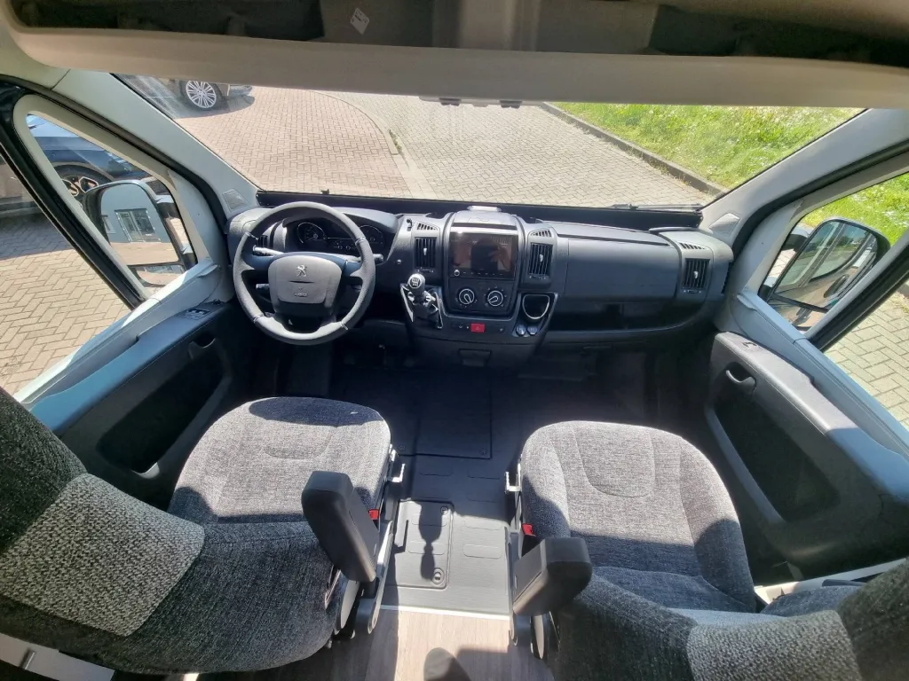 Bild 8: Wohnmobil für 3 Personen in Aschersleben mieten