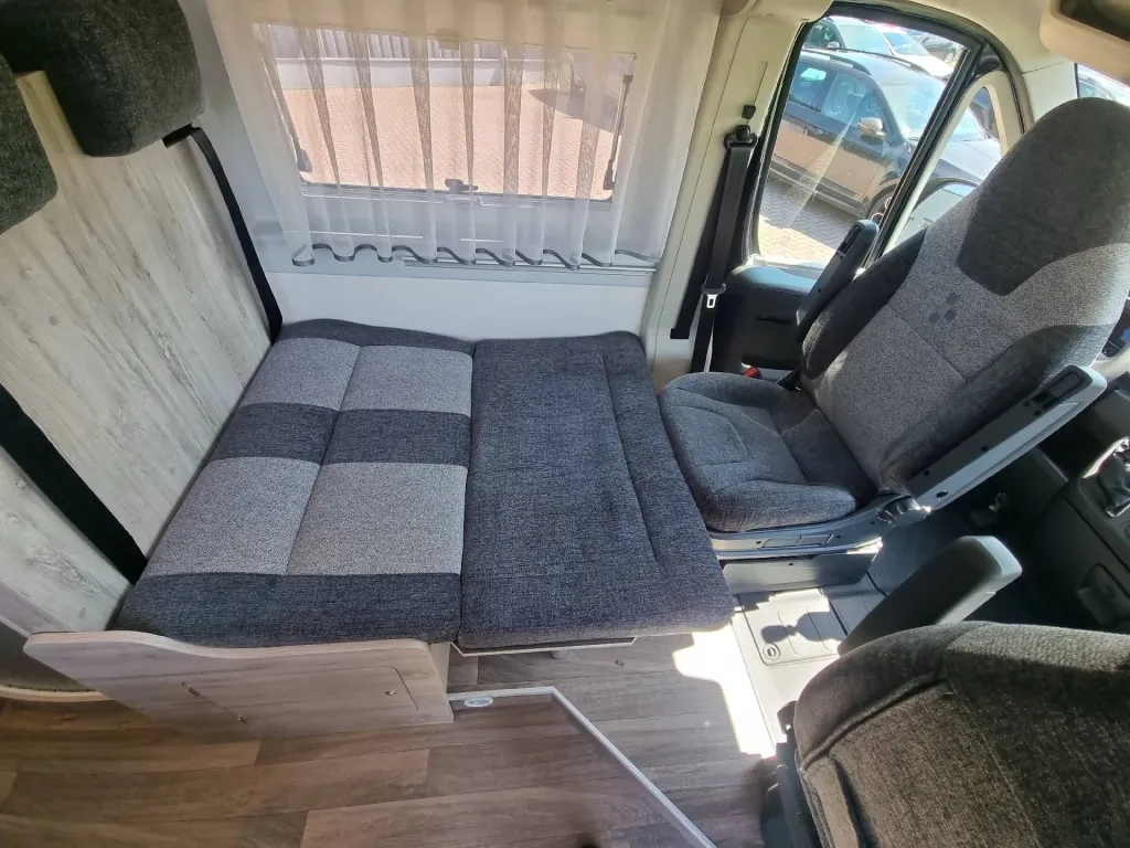 Bild 17: Bravia Mobil Swan 636