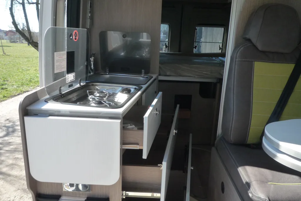 Bild 8: Wohnmobil für 4 Personen in Weißenhorn mieten