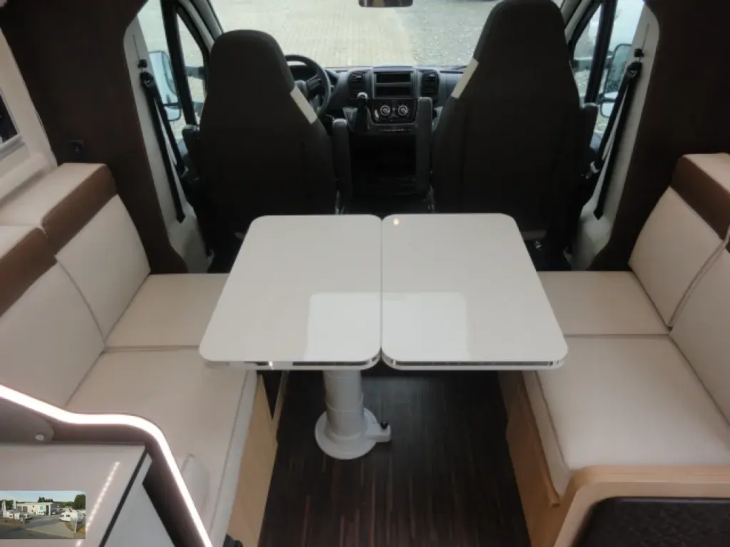 Bild 32: Wohnmobil für 2 Personen in Blomberg mieten Bild 32: Wohnmobil für 2 Personen in Blomberg mieten