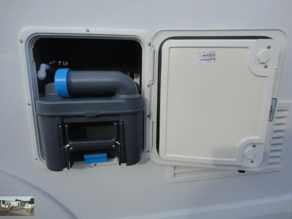 Bild 61: Wohnmobil in Blomberg online mieten