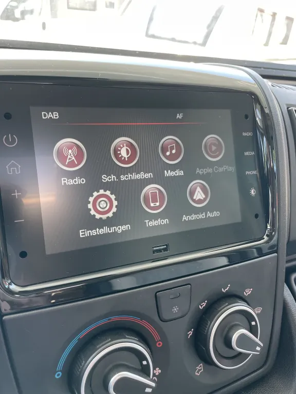 Bild 13: Wohnmobil in Hagenbrunn/Wien online mieten