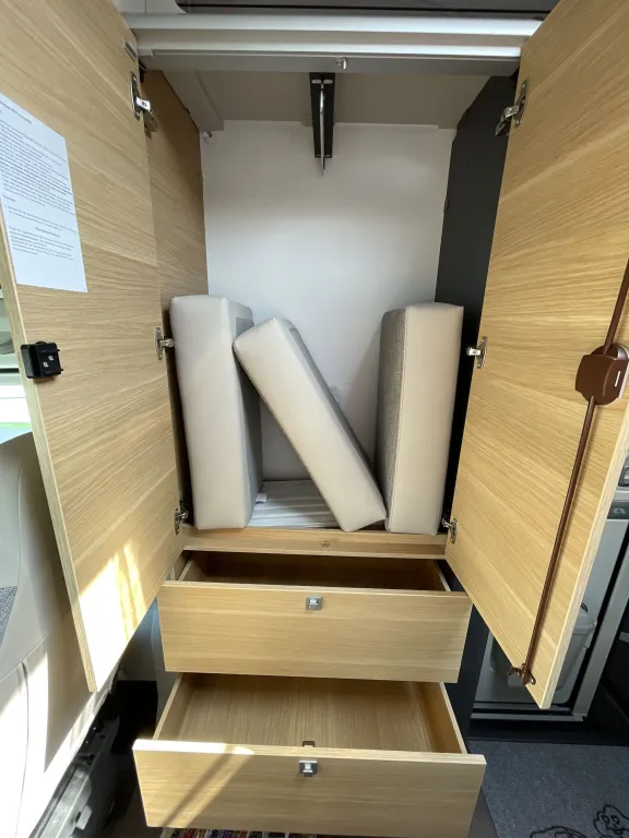 Bild 16: Wohnmobil für 6 Personen in Hagenbrunn/Wien mieten