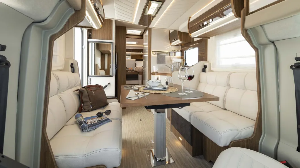 Bild 5: Wohnmobil in Aschersleben online mieten