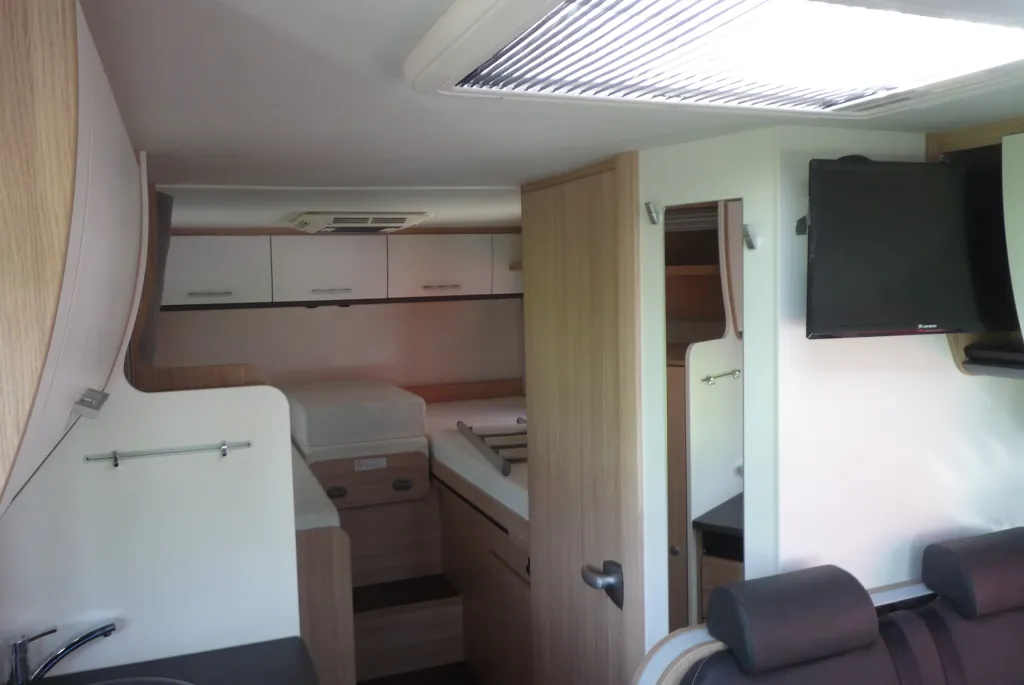 Bild 10: Wohnmobil mieten in Weißenhorn