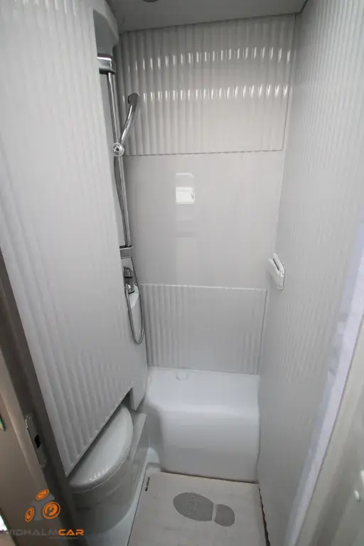 Bild 24: Wohnmobil für 4 Personen in St. Pantaleon-Erla mieten