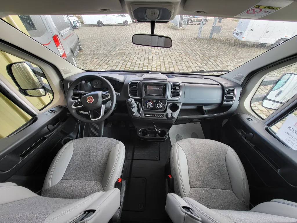 Bild 16: Wohnmobil für 6 Personen in Gerasdorf bei Wien mieten Bild 16: Wohnmobil für 6 Personen in Gerasdorf bei Wien mieten
