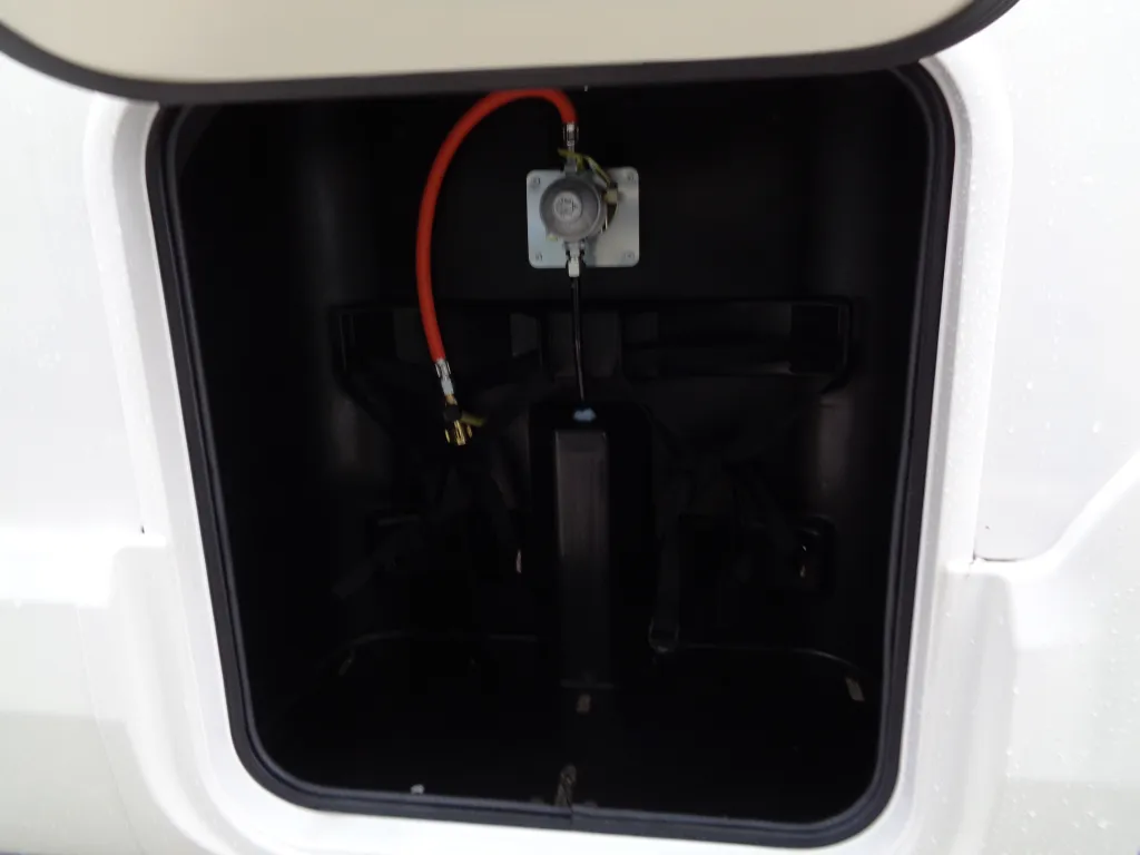 Bild 11: McLouis mieten in Tresdorf