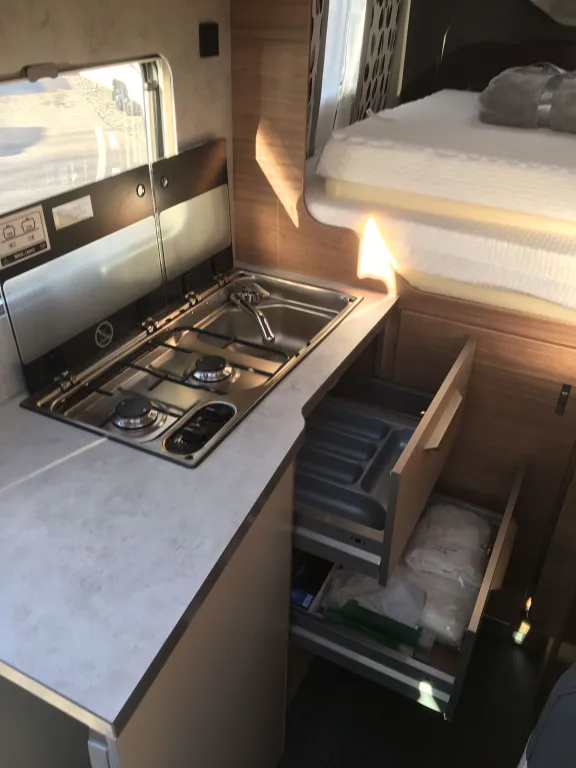 Bild 24: Wohnmobil für 2 Personen in Hagenbrunn/Wien mieten