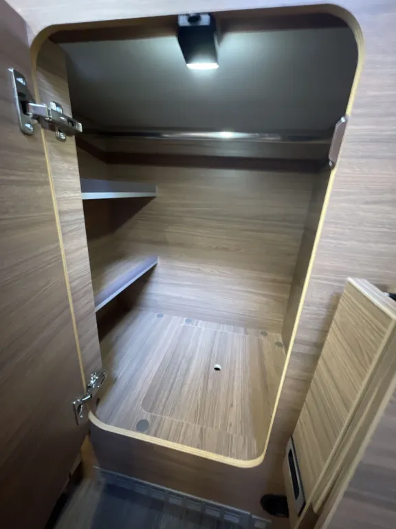 Bild 28: Wohnmobil von Knaus mieten in Hagenbrunn/Wien