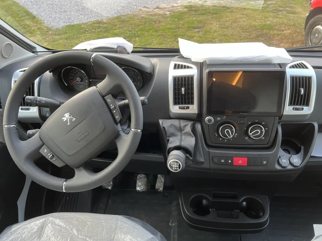 Bild 33: Knaus BoxLife Pro 600 STREET (Peugeot) 60 Years