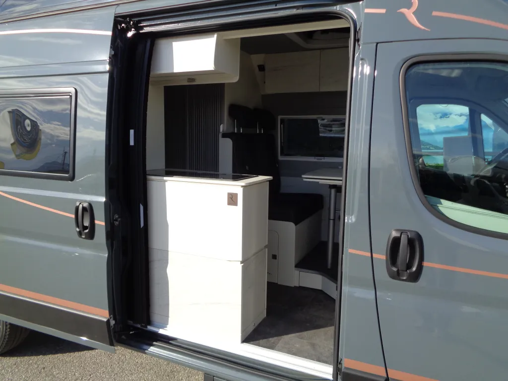 Bild 10: Wohnmobil mieten in Tresdorf