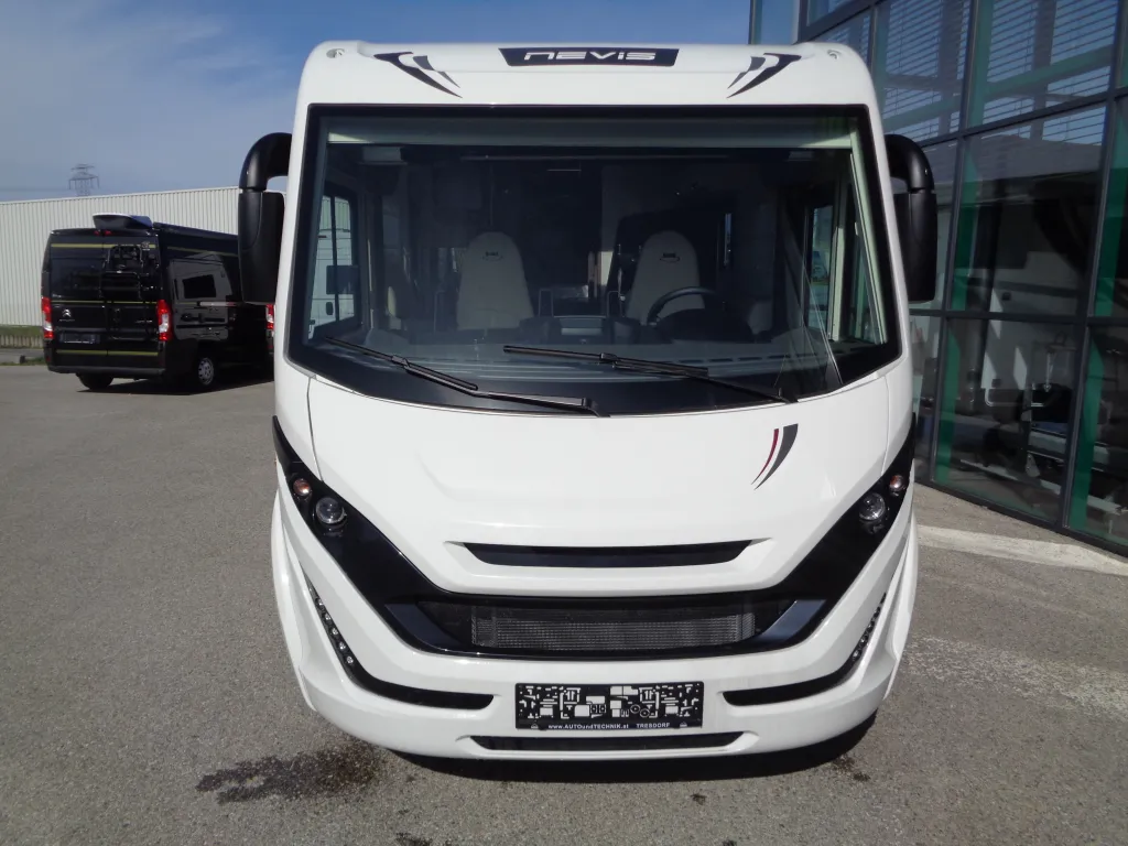 Bild 4: Wohnmobil von McLouis mieten in Tresdorf