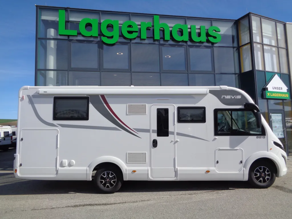 Bild 9: McLouis Nevis 881