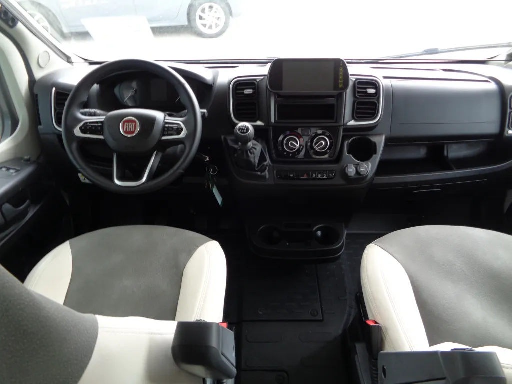 Bild 18: Wohnmobil mieten in Tresdorf