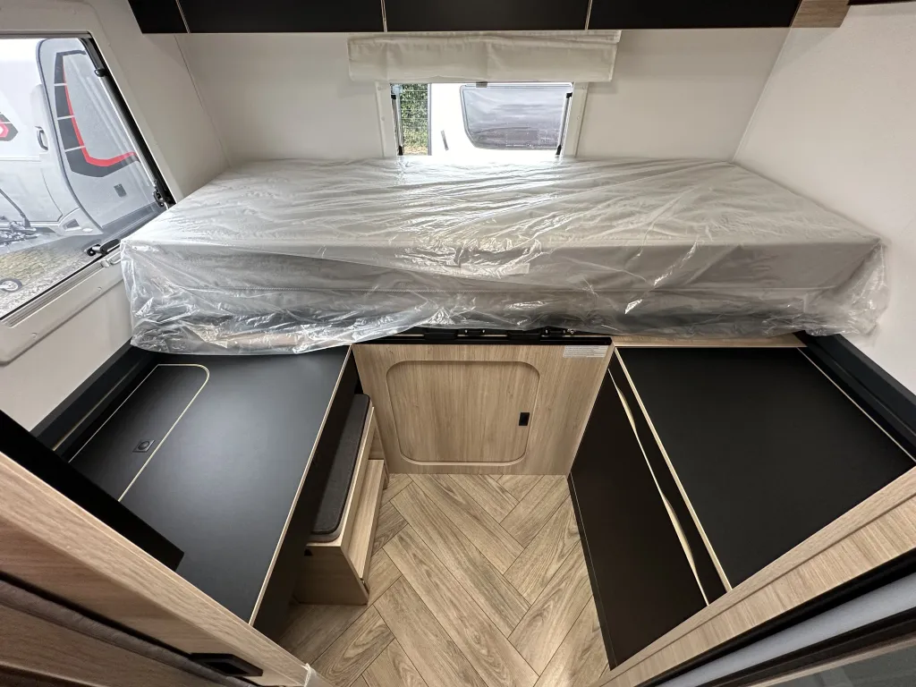 Bild 16: Wohnmobil für 2 Personen in Mülheim-Kärlich mieten