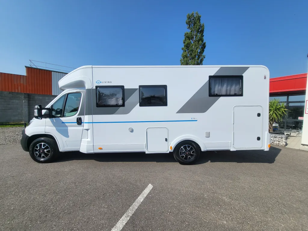 Bild 8: Wohnmobil für 5 Personen in Hagenbrunn/Wien mieten