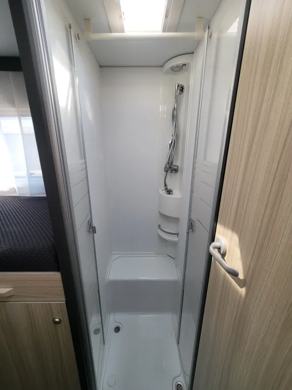 Bild 24: Wohnmobil für 5 Personen in Hagenbrunn/Wien mieten