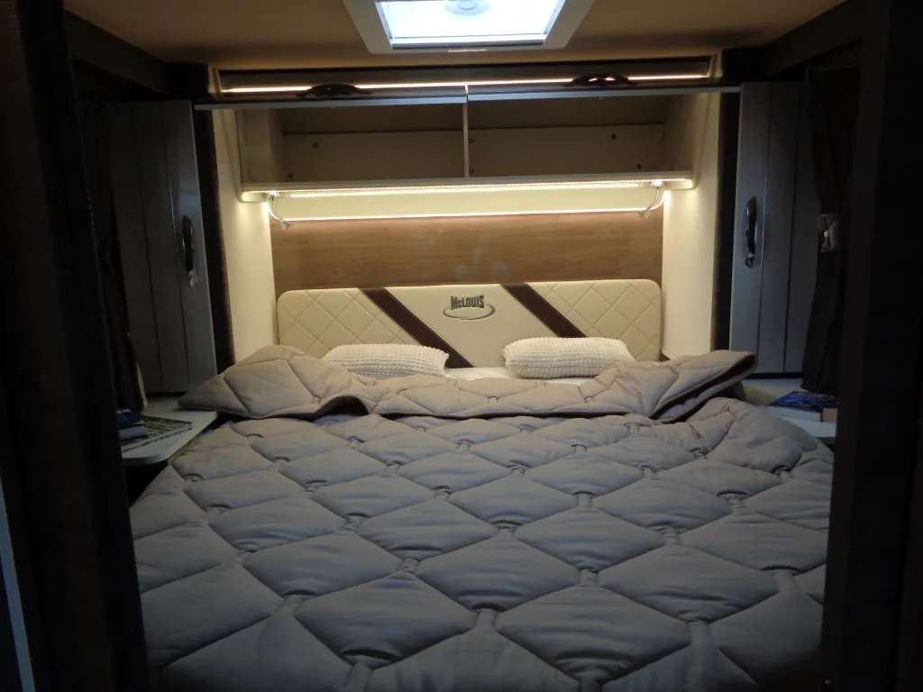 Bild 9: McLouis Mc 4 881