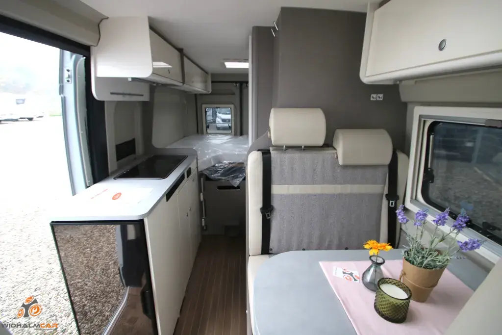 Bild 10: Wohnmobil mieten in St. Pantaleon-Erla Bild 10: Wohnmobil mieten in St. Pantaleon-Erla