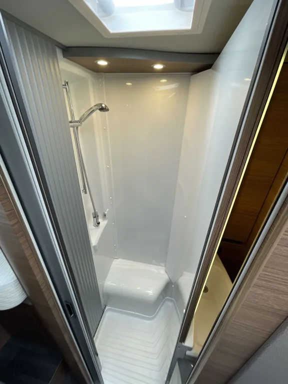 Bild 20: Wohnmobil von Knaus mieten in Hagenbrunn/Wien