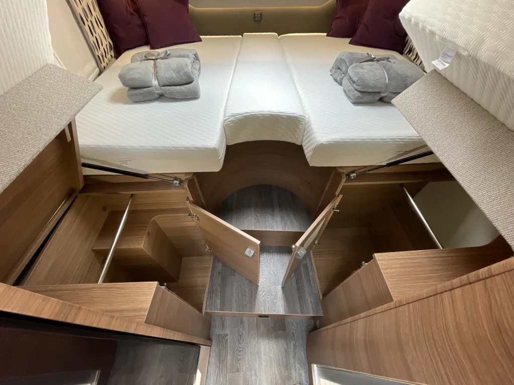 Bild 23: Knaus Wohnmobil in Hagenbrunn/Wien mieten