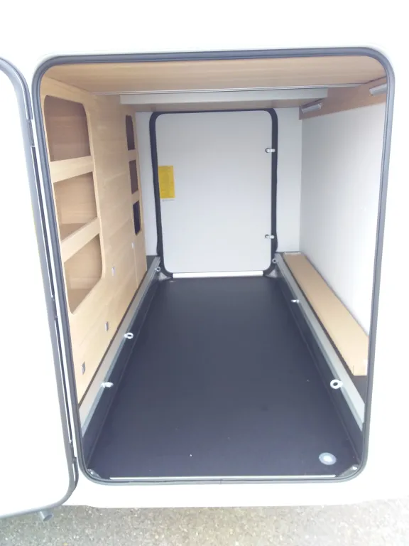 Bild 8: Wohnmobil für 4 Personen in Hagenbrunn/Wien mieten