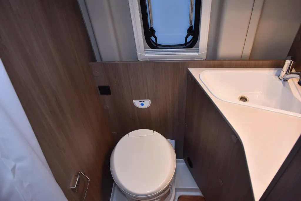 Bild 15: Carado Wohnmobil in Eferding mieten