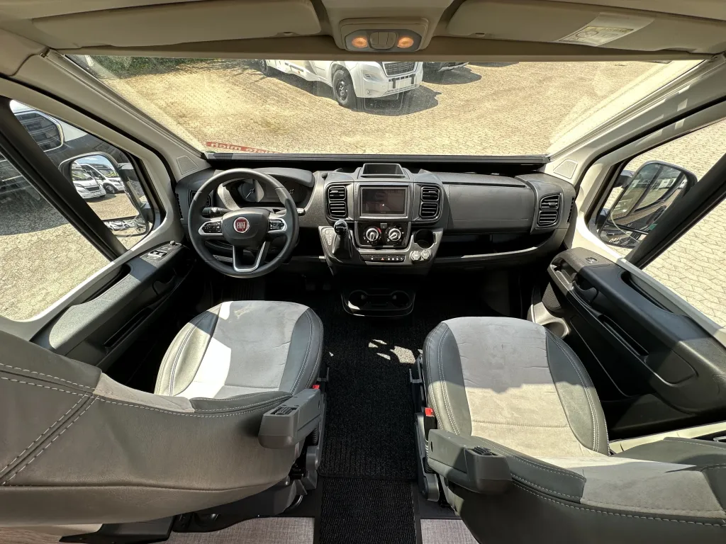 Bild 9: Chausson Vans V690