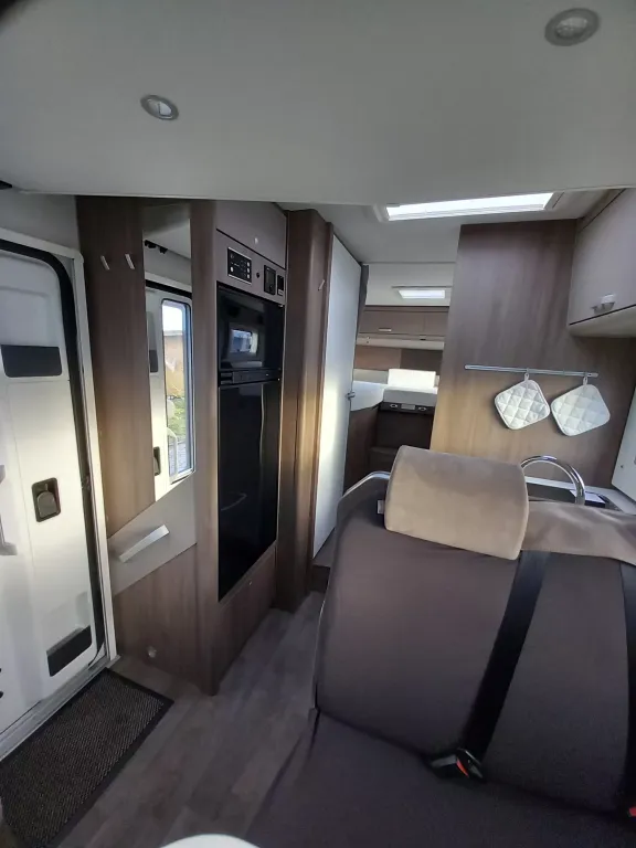 Bild 8: Wohnmobil für 4 Personen in Wesenberg mieten Bild 8: Wohnmobil für 4 Personen in Wesenberg mieten