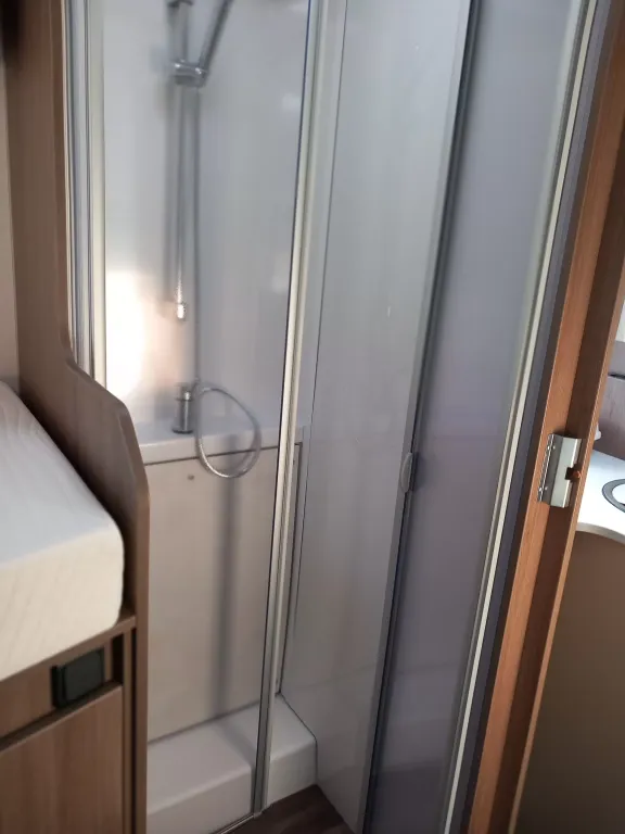 Bild 10: Wohnmobil mieten in Wesenberg Bild 10: Wohnmobil mieten in Wesenberg