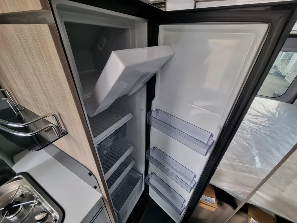 Bild 13: Wohnmobil in Vellmar bei Kassel online mieten