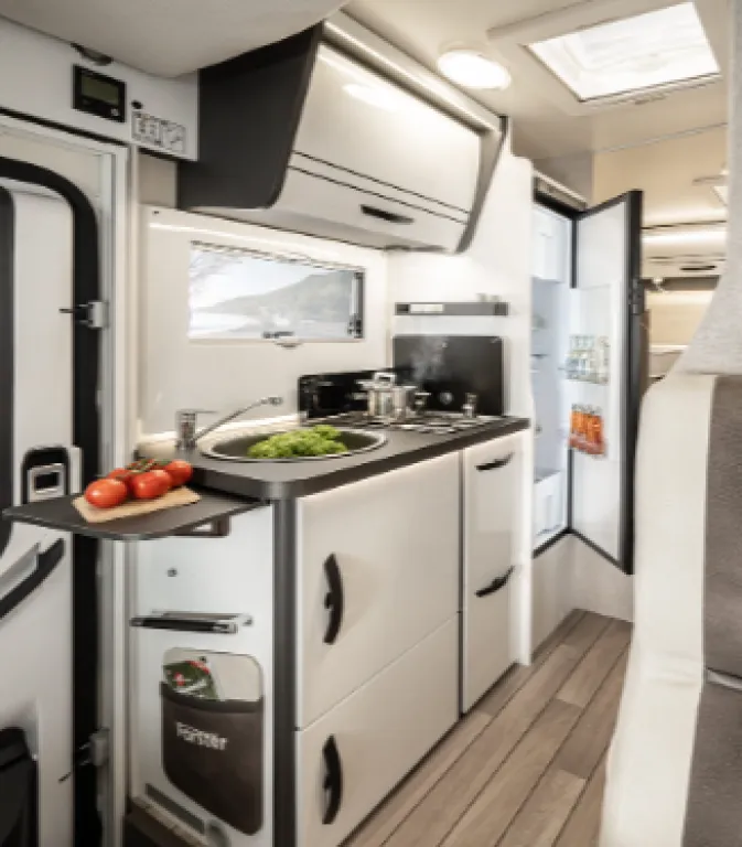 Bild 5: Wohnmobil in Untersteinbach / Rauhenebrach online mieten