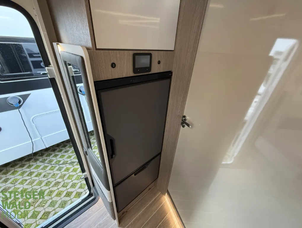 Bild 13: Wohnmobil in Untersteinbach / Rauhenebrach online mieten