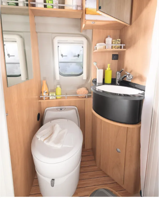 Bild 13: Wohnmobil in Weißenhorn online mieten Bild 13: Wohnmobil in Weißenhorn online mieten