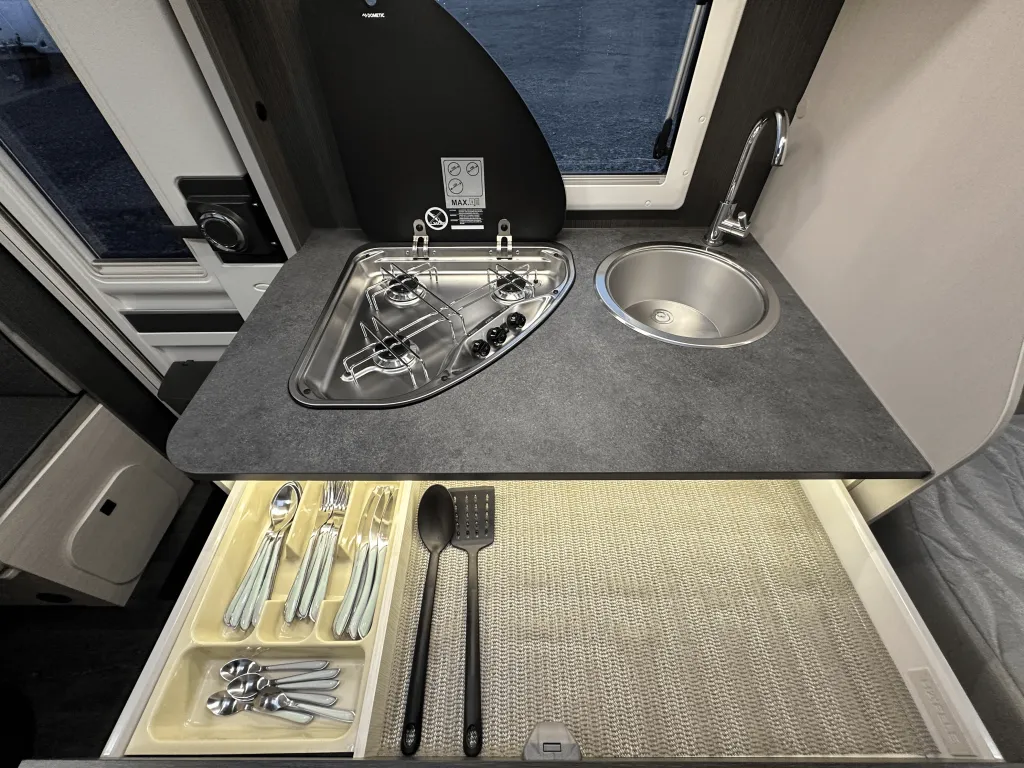 Bild 8: Wohnwagen für  Personen in Mülheim-Kärlich mieten