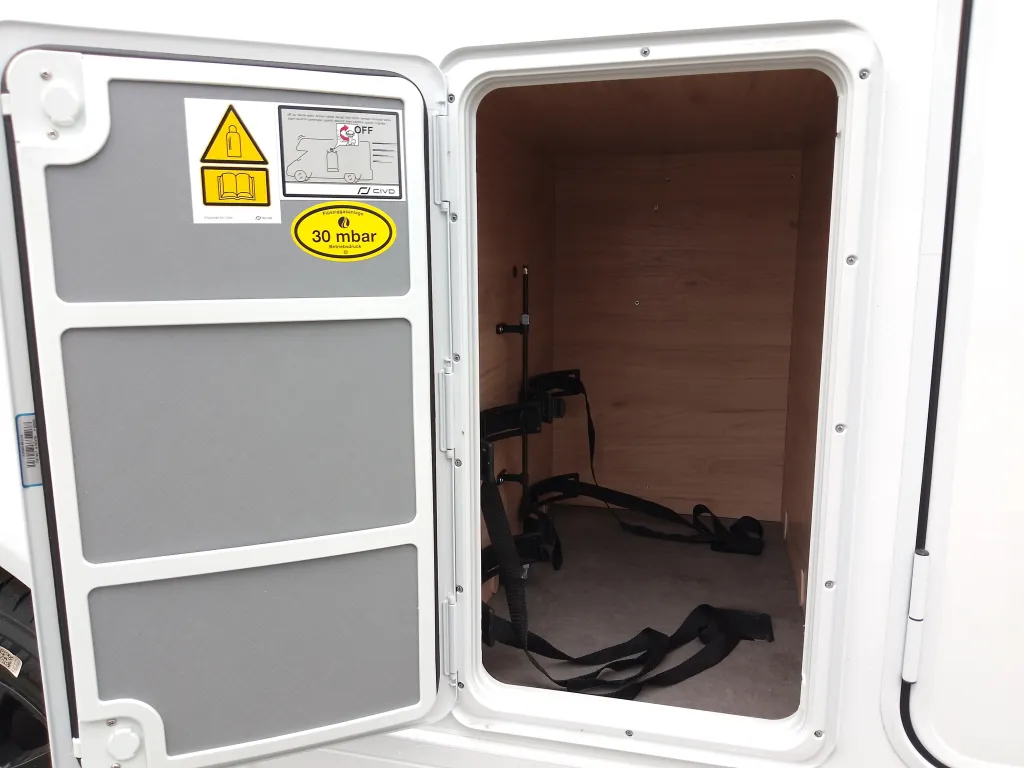 Bild 8: Wohnmobil für 4 Personen in Gerasdorf bei Wien mieten