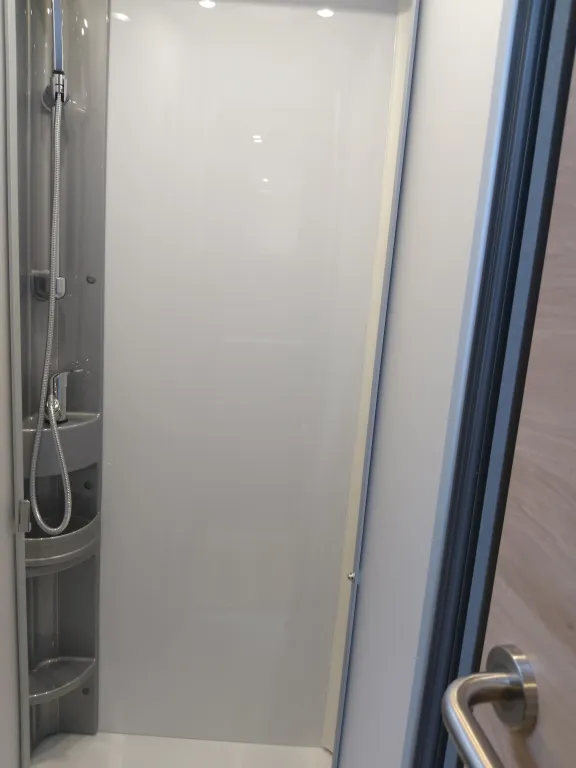 Bild 24: Wohnmobil für 4 Personen in Gerasdorf bei Wien mieten