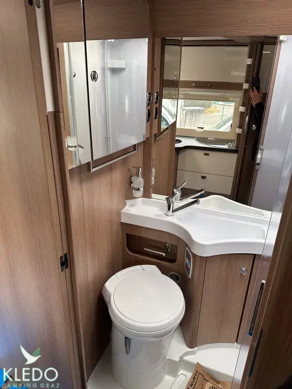 Bild 13: Wohnmobil in Graz online mieten