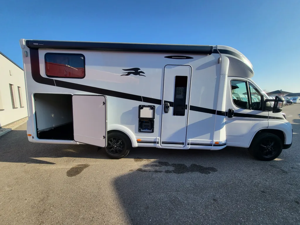 Bild 8: Wohnmobil für 4 Personen in Hagenbrunn/Wien mieten