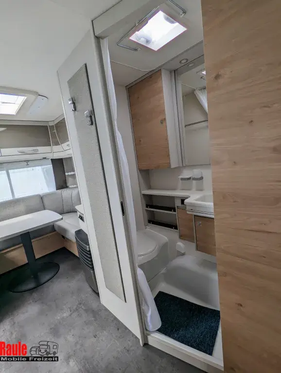 Bild 8: Wohnwagen für 4 Personen in Wiesbaden mieten